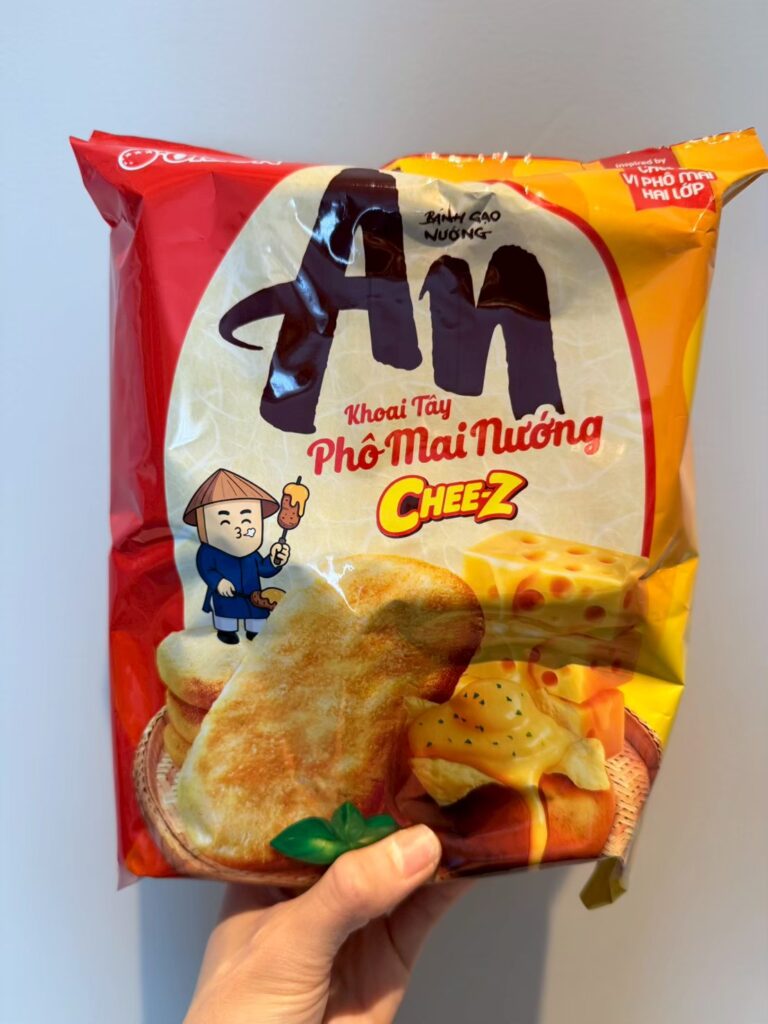 vietnam souvenir cheese cracker An