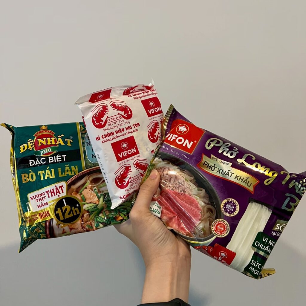 vietnam souvenir pho ramen